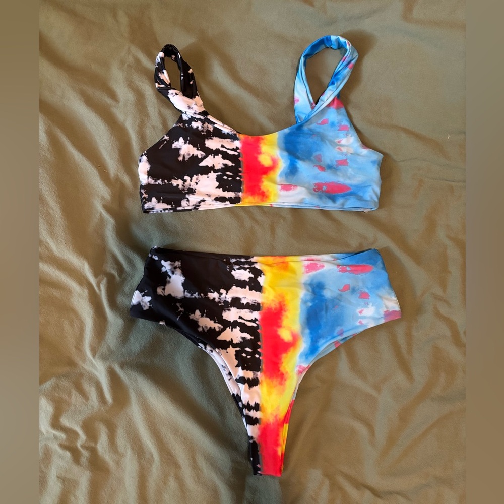 SHEIN Multicolor Tie-Dye Bikini